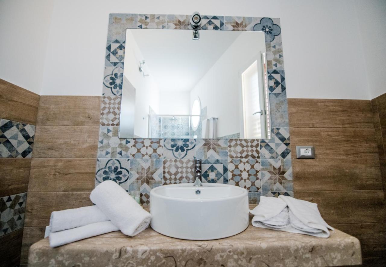 Dove Sorge Il Sole Bed & Breakfast Custonaci Exterior foto